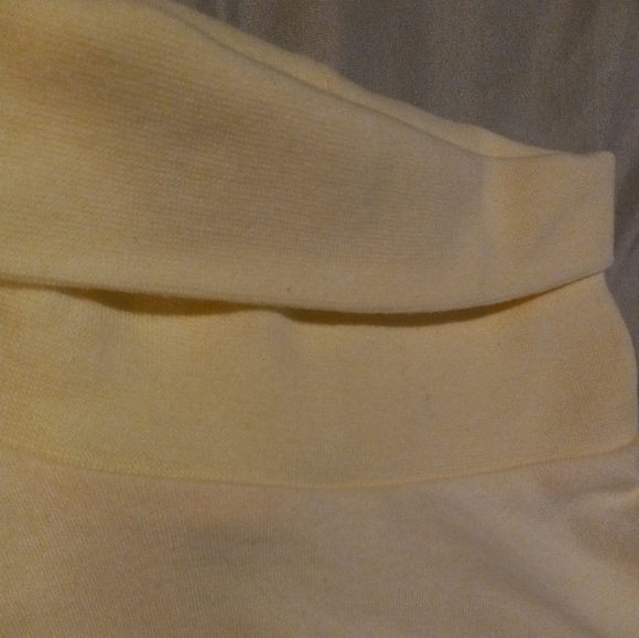 NWT✨INC Turtleneck - Picture 3 of 5